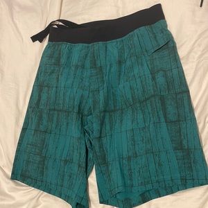 Lululemon Mens shorts
